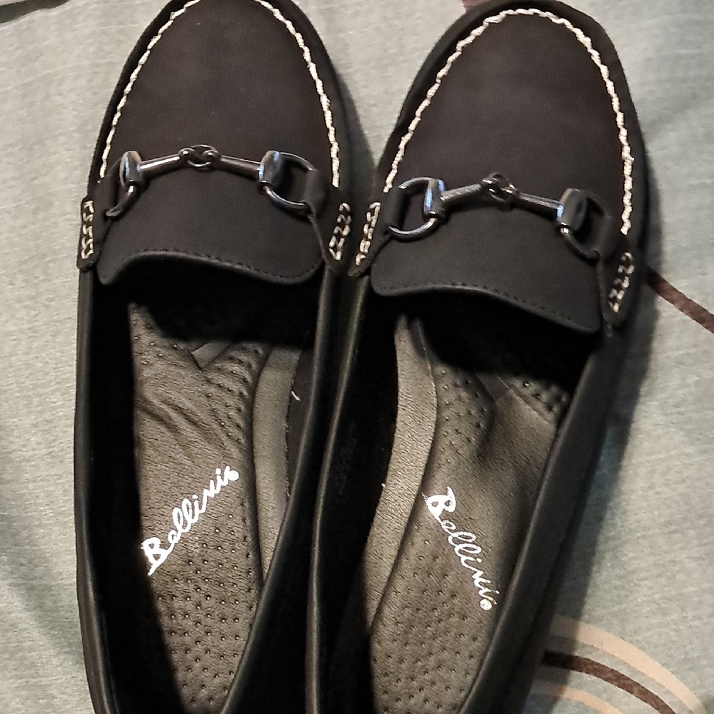 Womens Shoes